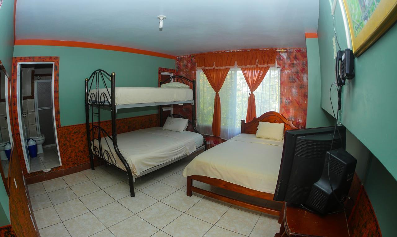 Hotel Los Bancos San Miguel de los Bancos Екстериор снимка